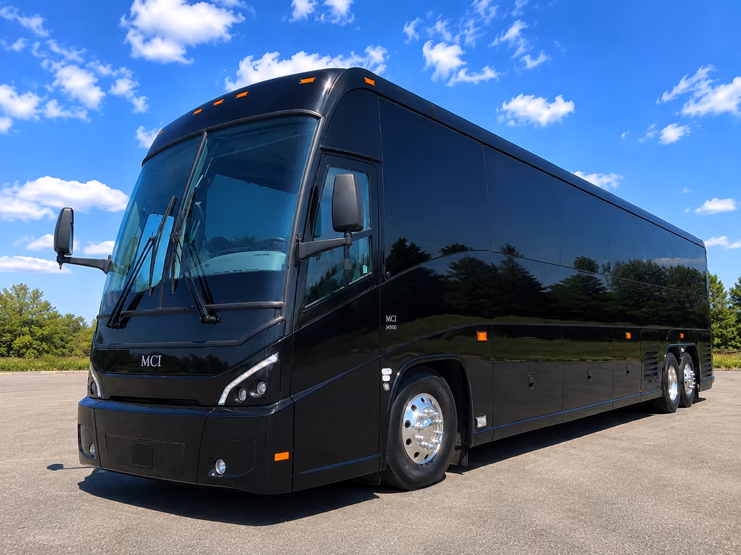 shuttle your wedding guests between bryan hotels and vineyard venues with ease